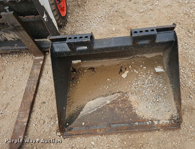 image for item EJ5373 2019 Bobcat  S70 skid steer loader