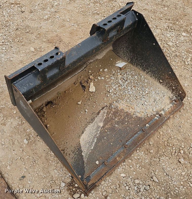 image for item EJ5373 2019 Bobcat  S70 skid steer loader