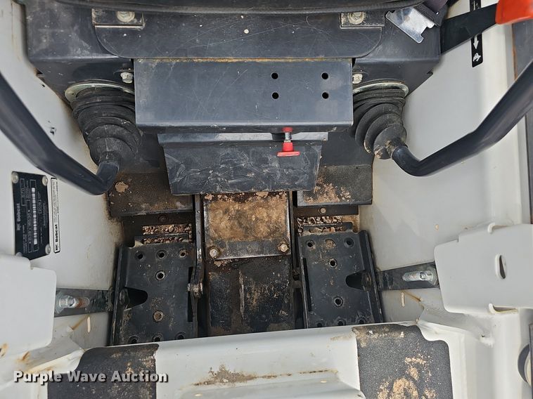 image for item EJ5373 2019 Bobcat  S70 skid steer loader