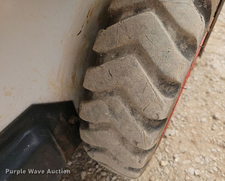 image for item EJ5373 2019 Bobcat  S70 skid steer loader