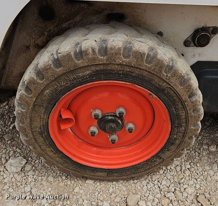 image for item EJ5373 2019 Bobcat  S70 skid steer loader