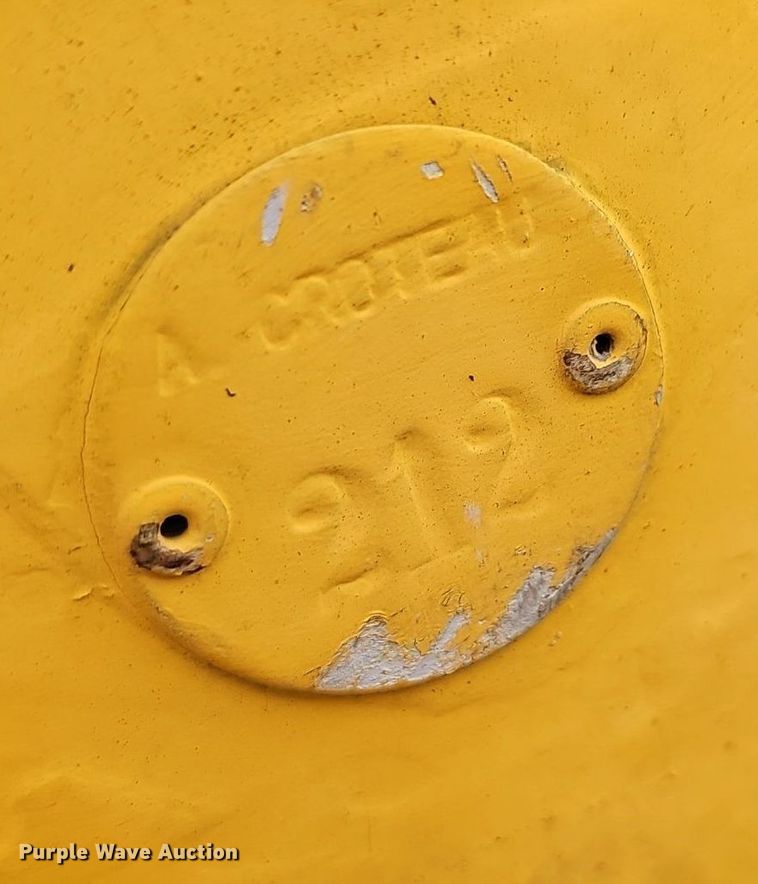 image for item EJ5384 Oliver forklift