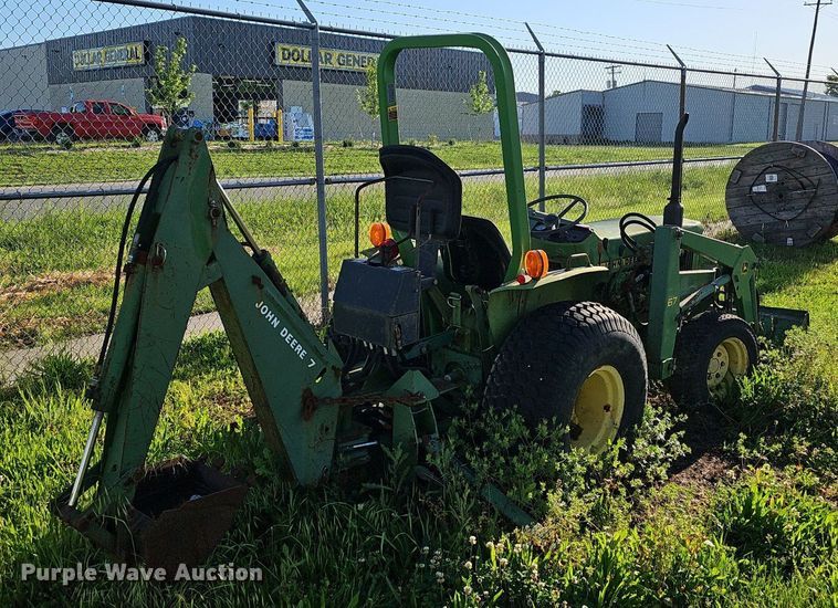 image for item EJ5389 1986 John Deere 750 MFWD tractor