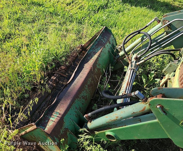 image for item EJ5389 1986 John Deere 750 MFWD tractor