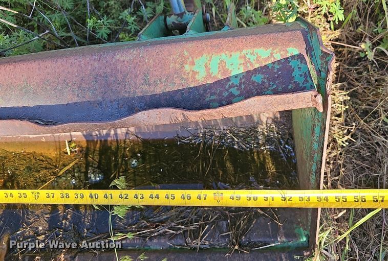 image for item EJ5389 1986 John Deere 750 MFWD tractor