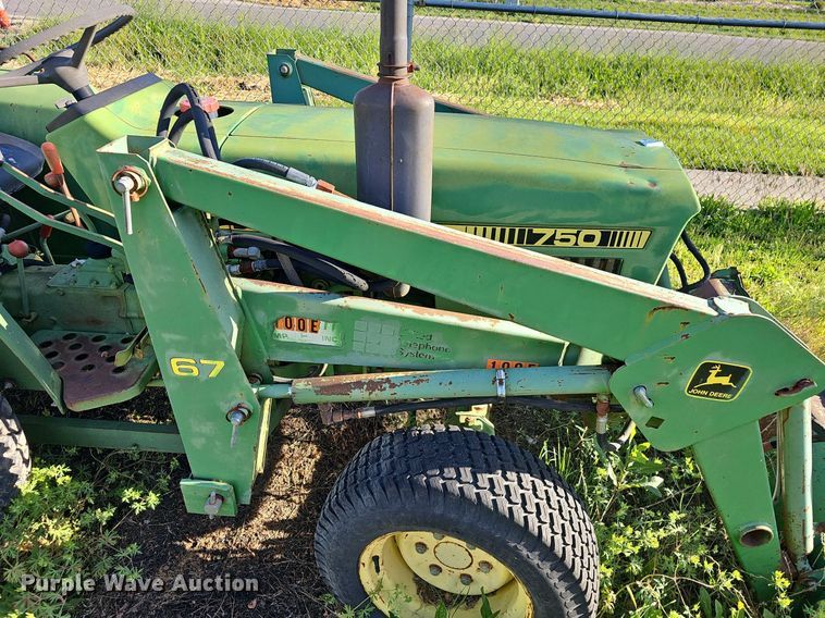 image for item EJ5389 1986 John Deere 750 MFWD tractor