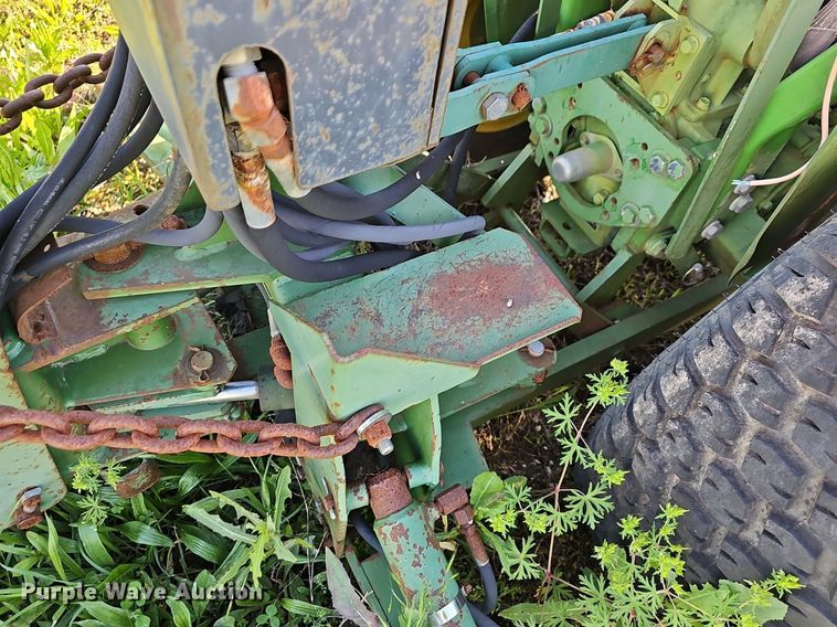 image for item EJ5389 1986 John Deere 750 MFWD tractor