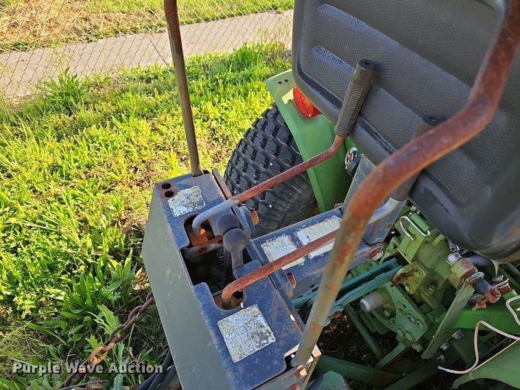 image for item EJ5389 1986 John Deere 750 MFWD tractor