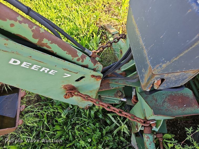 image for item EJ5389 1986 John Deere 750 MFWD tractor