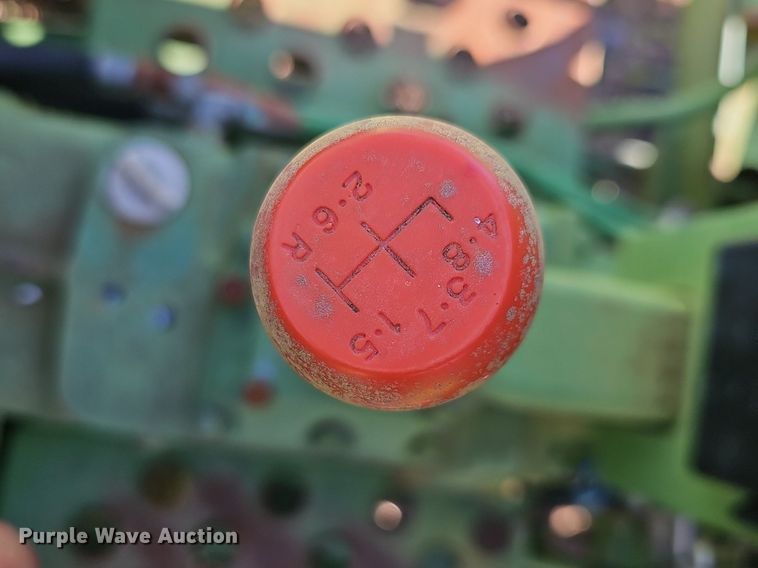 image for item EJ5389 1986 John Deere 750 MFWD tractor