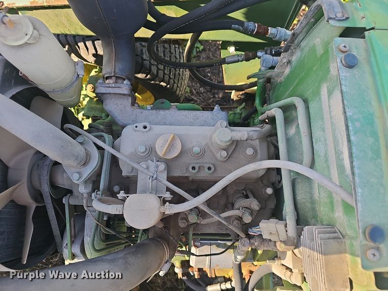 image for item EJ5389 1986 John Deere 750 MFWD tractor
