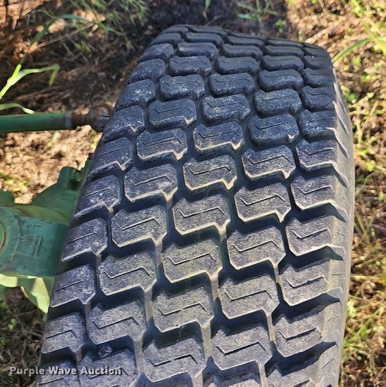 image for item EJ5389 1986 John Deere 750 MFWD tractor