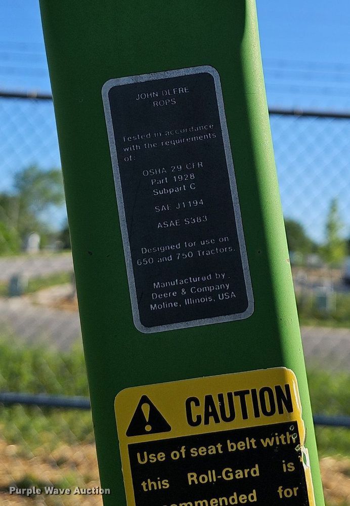 image for item EJ5389 1986 John Deere 750 MFWD tractor