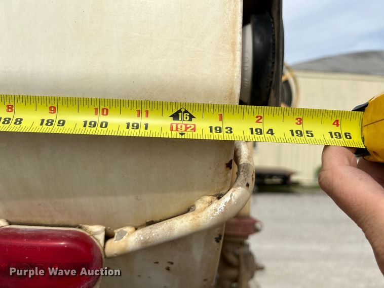 image for item EK4572 2002 Mack CH612 water truck