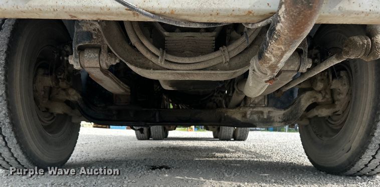 image for item EK4572 2002 Mack CH612 water truck