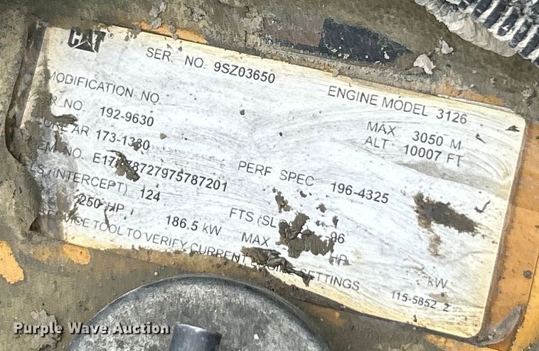 image for item EK4577 2001 Peterbilt  PB330 utility / service truck