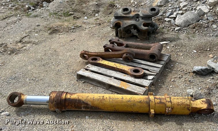 image for item EK4578 1999 Komatsu  PC400LC-6LK excavator