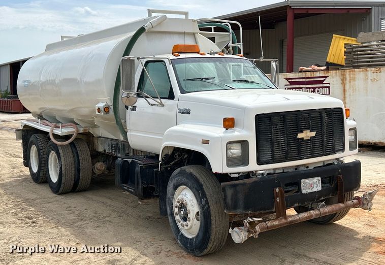 image for item EK4580 1994 GMC Topkick C6500 water truck
