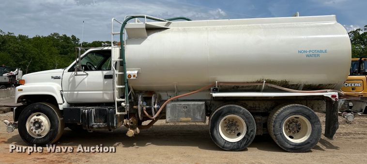 image for item EK4580 1994 GMC Topkick C6500 water truck