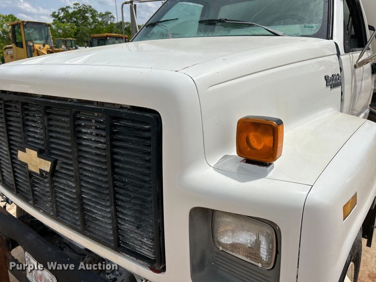 image for item EK4580 1994 GMC Topkick C6500 water truck