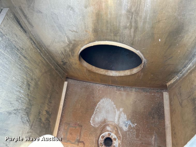 image for item EK4580 1994 GMC Topkick C6500 water truck