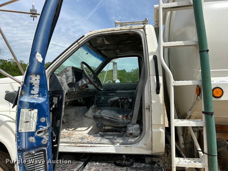 image for item EK4580 1994 GMC Topkick C6500 water truck