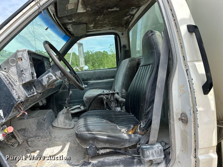 image for item EK4580 1994 GMC Topkick C6500 water truck