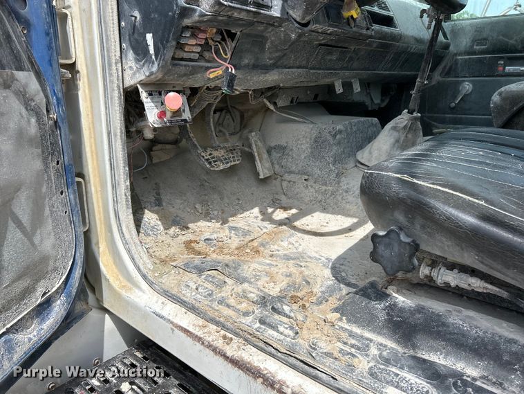 image for item EK4580 1994 GMC Topkick C6500 water truck