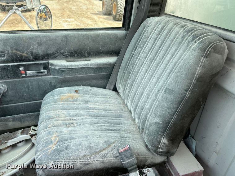 image for item EK4580 1994 GMC Topkick C6500 water truck