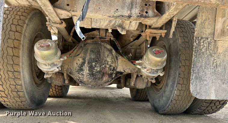 image for item EK4580 1994 GMC Topkick C6500 water truck