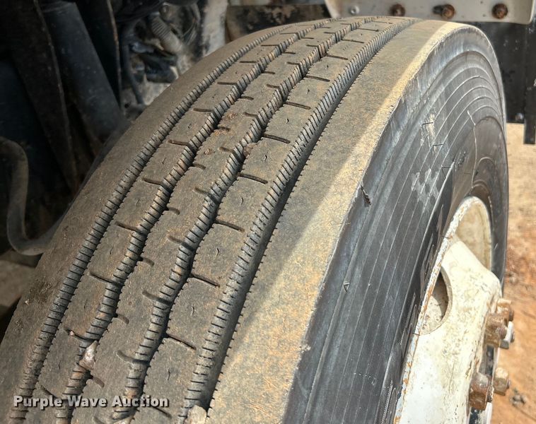 image for item EK4580 1994 GMC Topkick C6500 water truck