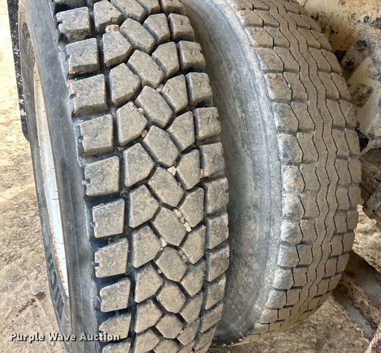 image for item EK4580 1994 GMC Topkick C6500 water truck