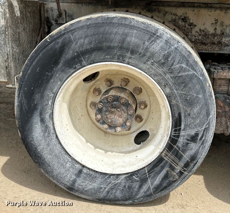 image for item EK4580 1994 GMC Topkick C6500 water truck