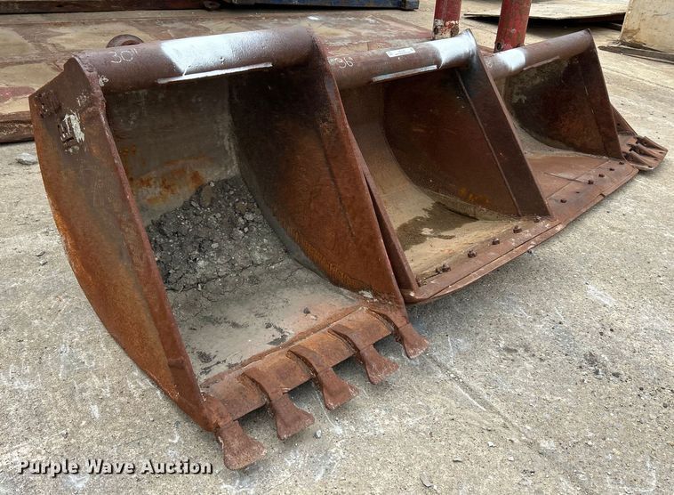 image for item EK4588 (4) Wain Roy excavator buckets 