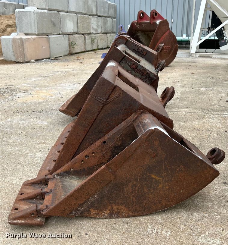 image for item EK4588 (4) Wain Roy excavator buckets 