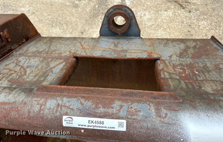 image for item EK4588 (4) Wain Roy excavator buckets 
