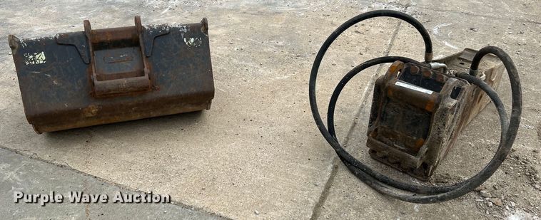 image for item EK4589 Bobcat  excavator attachments 