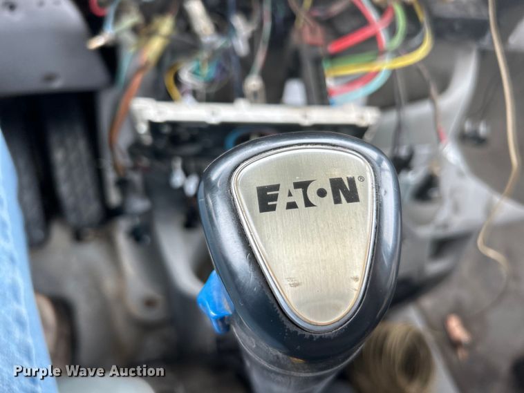 image for item EK4590 1997 Ford LT9513 utility / service truck