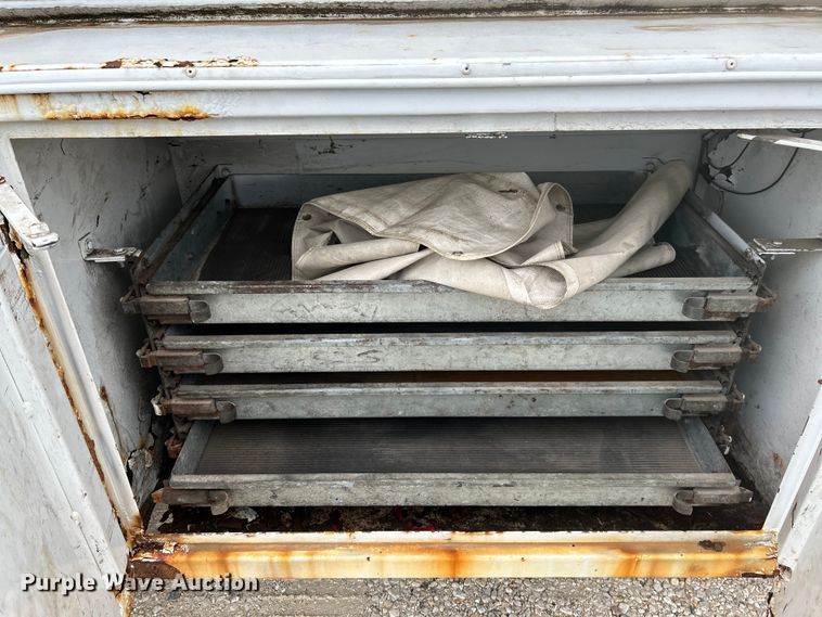 image for item EK4590 1997 Ford LT9513 utility / service truck