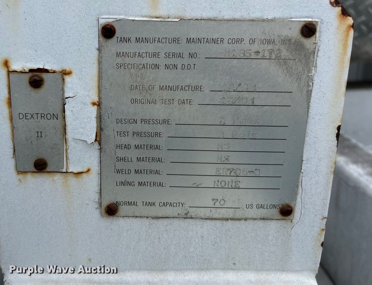 image for item EK4590 1997 Ford LT9513 utility / service truck