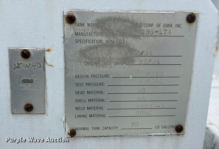 image for item EK4590 1997 Ford LT9513 utility / service truck