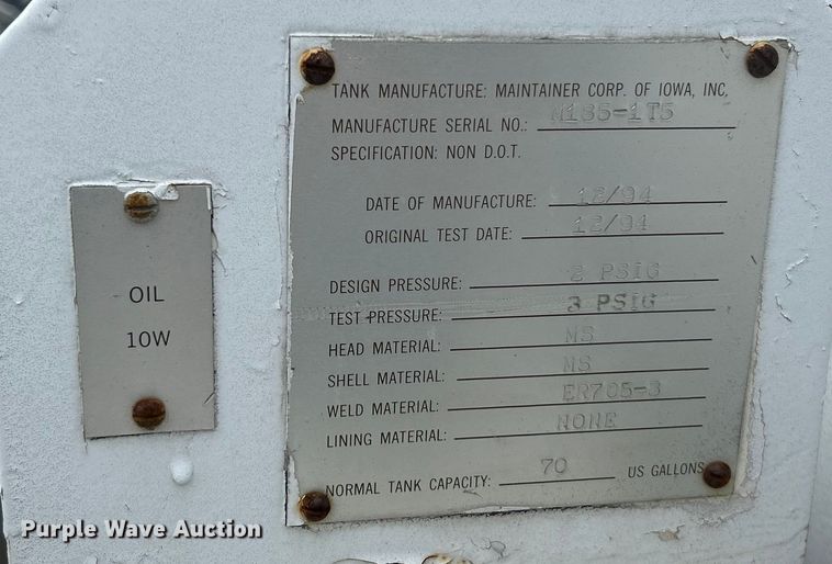 image for item EK4590 1997 Ford LT9513 utility / service truck