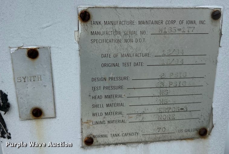 image for item EK4590 1997 Ford LT9513 utility / service truck