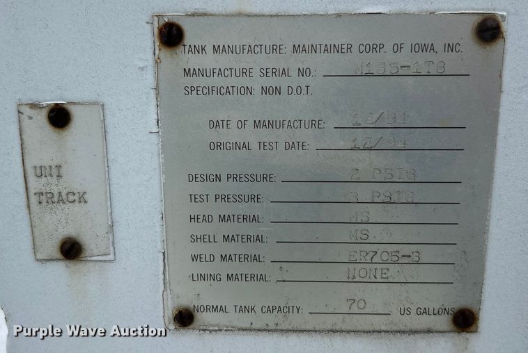 image for item EK4590 1997 Ford LT9513 utility / service truck