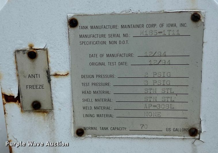 image for item EK4590 1997 Ford LT9513 utility / service truck