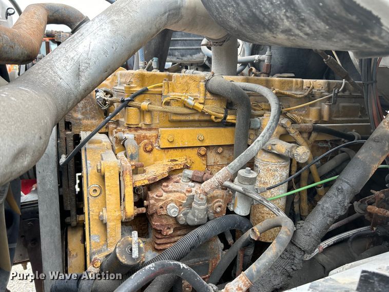 image for item EK4590 1997 Ford LT9513 utility / service truck