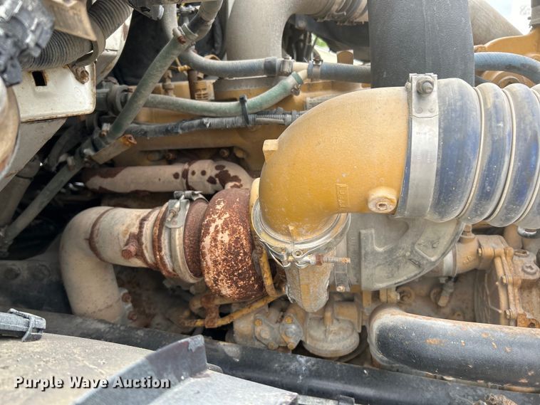 image for item EK4590 1997 Ford LT9513 utility / service truck