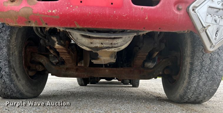 image for item EK4590 1997 Ford LT9513 utility / service truck