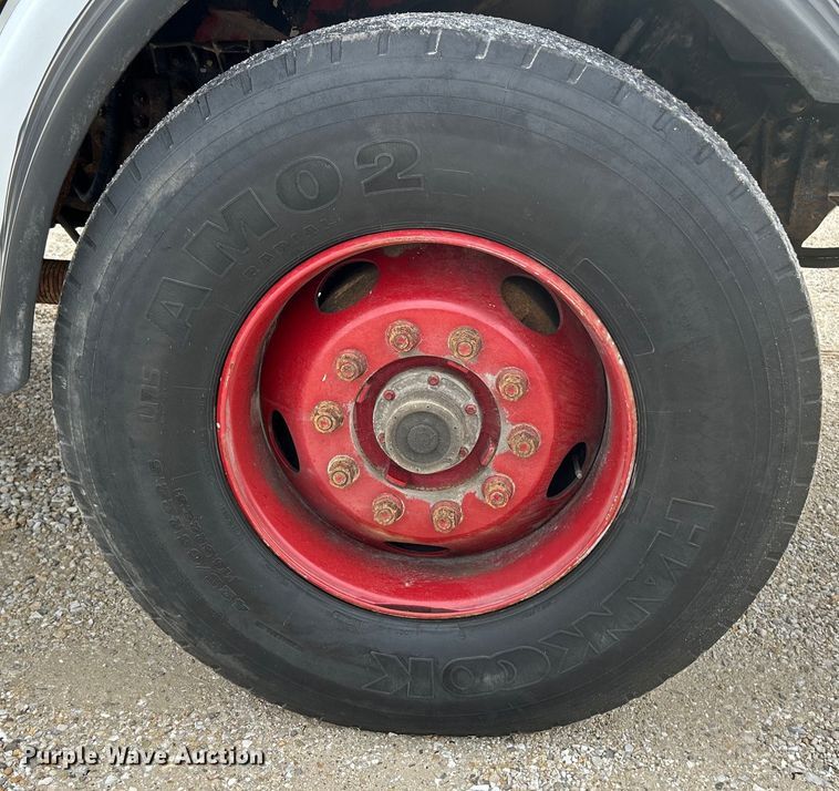 image for item EK4590 1997 Ford LT9513 utility / service truck