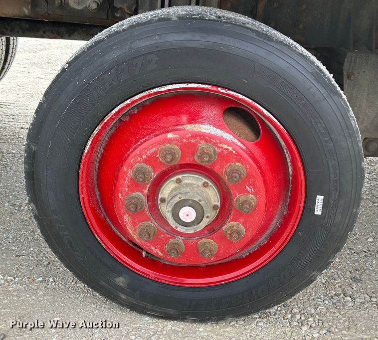 image for item EK4590 1997 Ford LT9513 utility / service truck